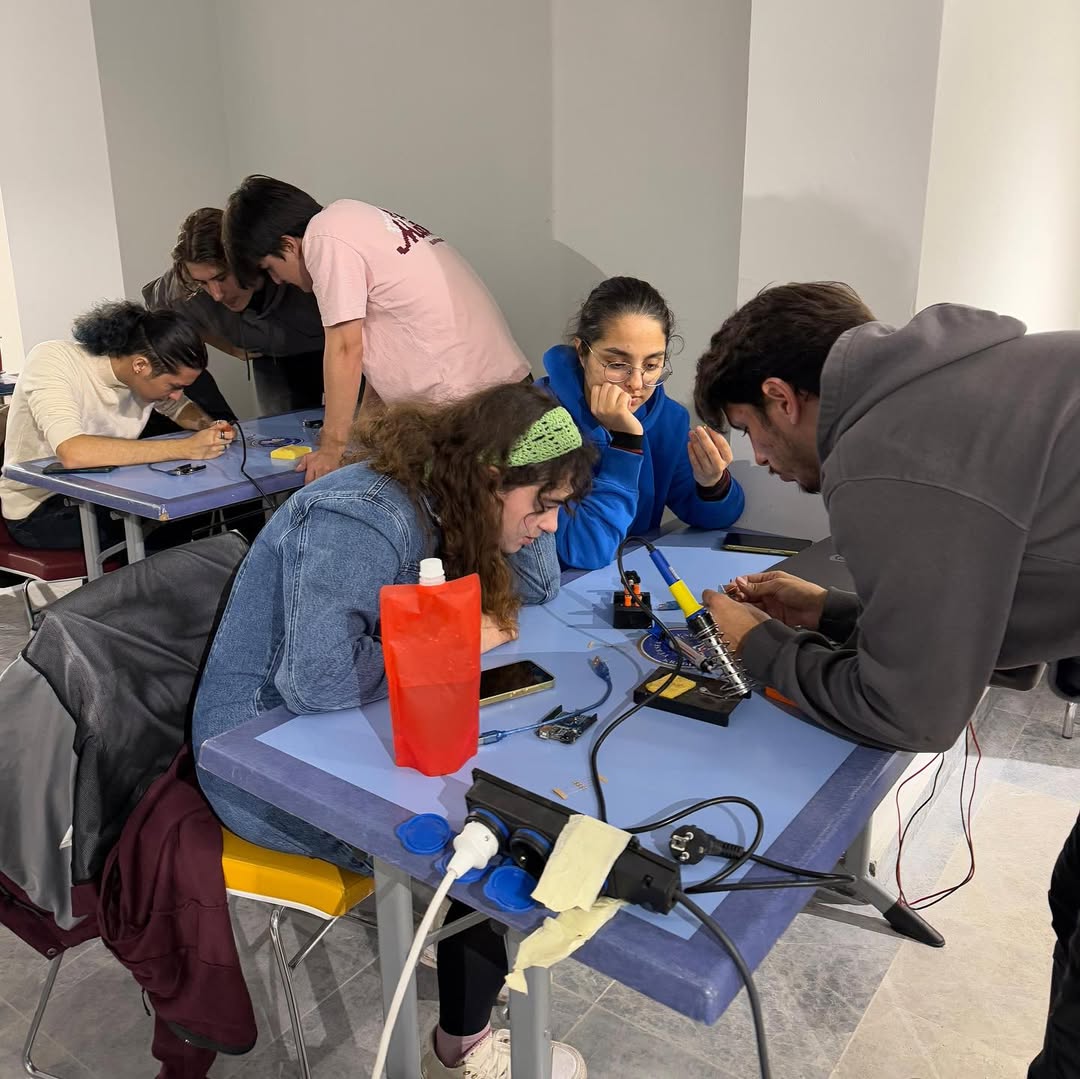 Lehim 101 & Haberleşme 101: Elektroniğe Giriş Etkinliği